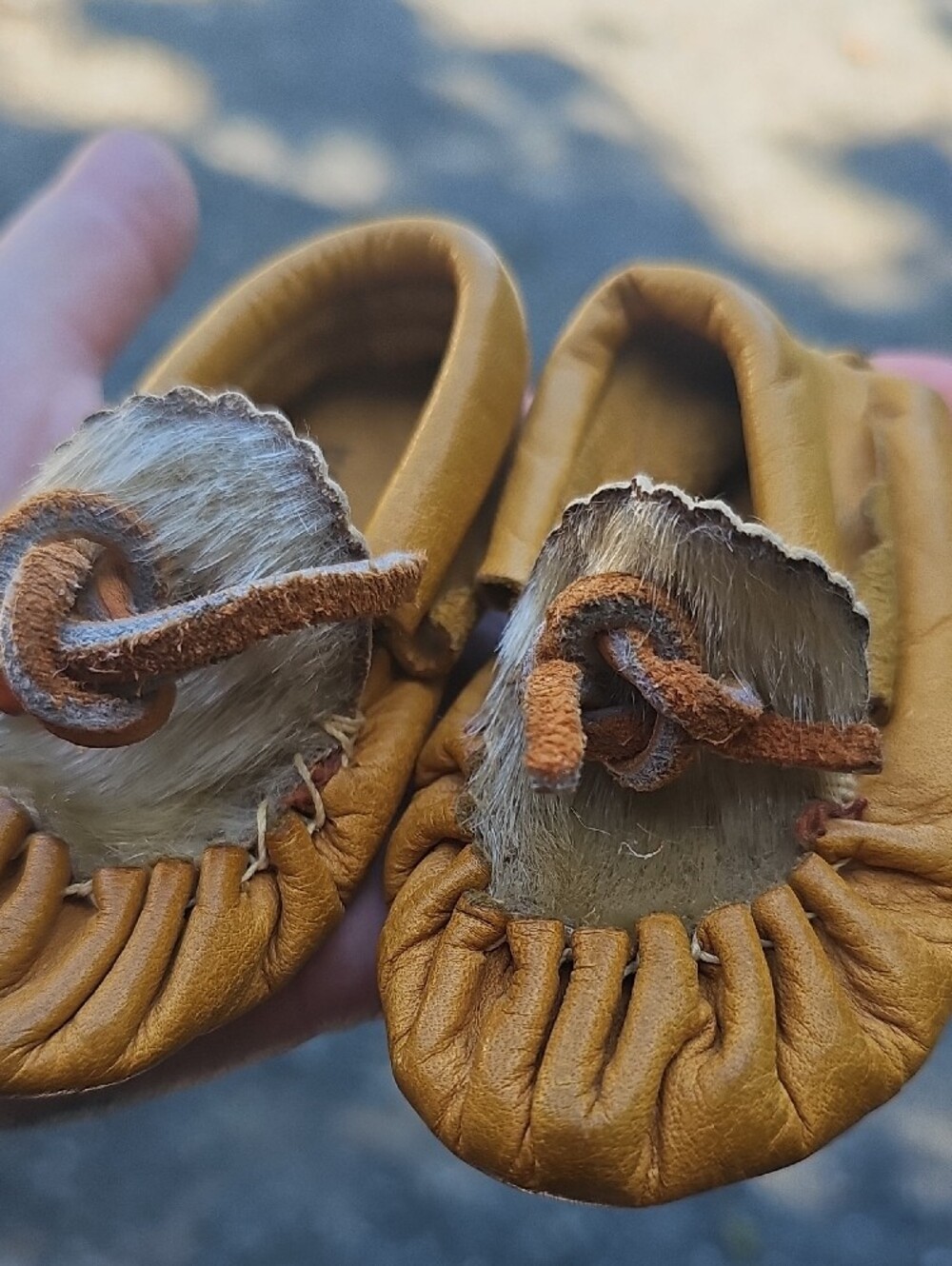 Vintage Leather Baby Moccasins in Tan - Made In Canada - Picture 5 of 8